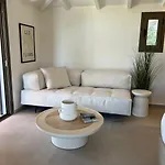 Sunny Villa