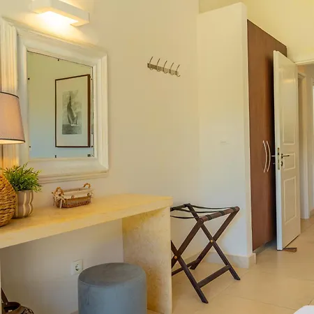 Sunny Villa