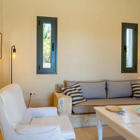 Sunny Villa *