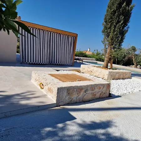 Sunny Villa Klízmata