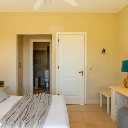 Sunny Villa Klísmata